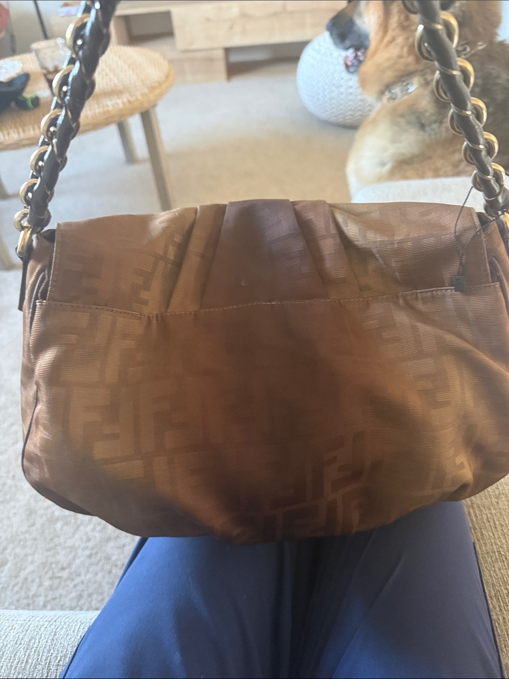 Fendi Baggette Designer Brown Logo Shoulder Bag with Gold Buckle - Picture 3 of 9
